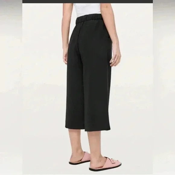 Lululemon Noir Crop Black Waist Tie High Rise Wide Leg Pants size 8 - Picture 2 of 7
